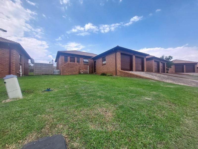 3 Bedroom Property for Sale in Thatch Hill Estate Gauteng