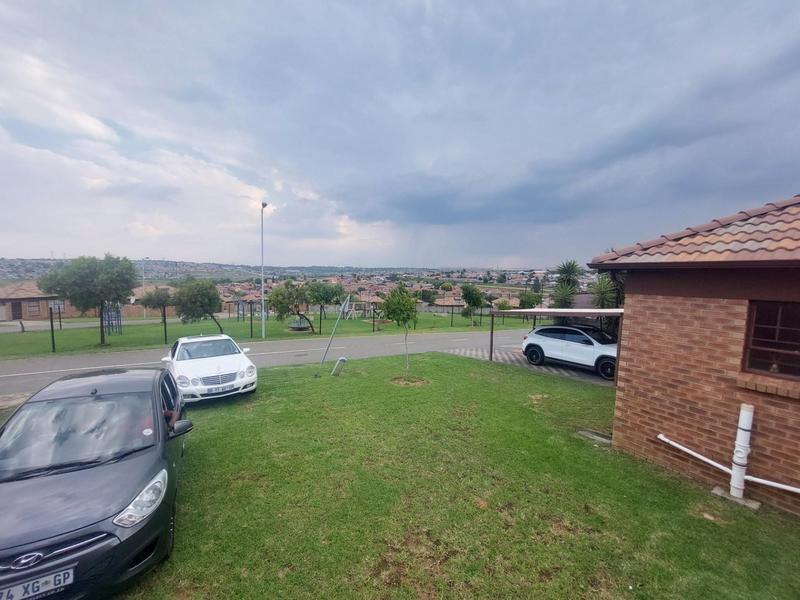 3 Bedroom Property for Sale in Thatch Hill Estate Gauteng