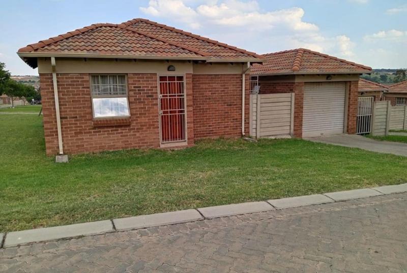 3 Bedroom Property for Sale in Thatch Hill Estate Gauteng