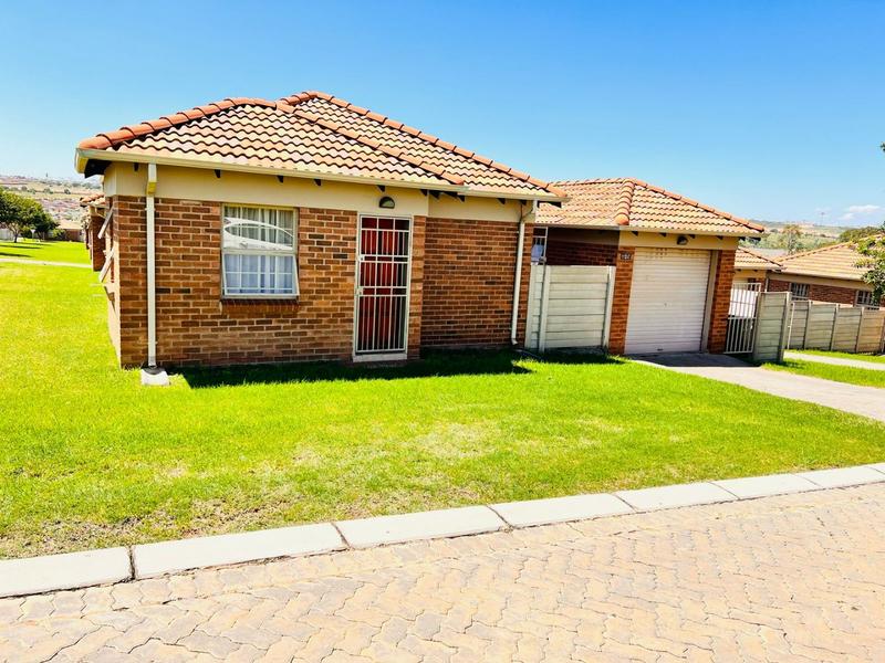 3 Bedroom Property for Sale in Thatch Hill Estate Gauteng