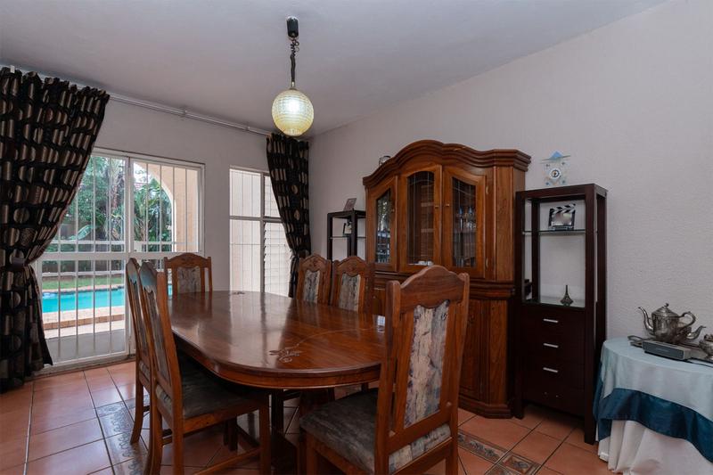 7 Bedroom Property for Sale in Eden Glen Gauteng