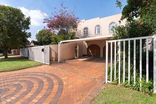 7 Bedroom Property for Sale in Eden Glen Gauteng