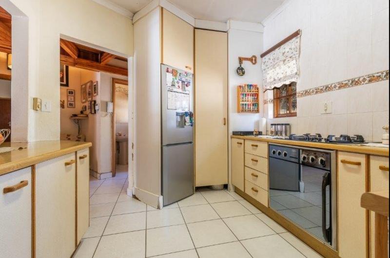 4 Bedroom Property for Sale in Oakdene Gauteng