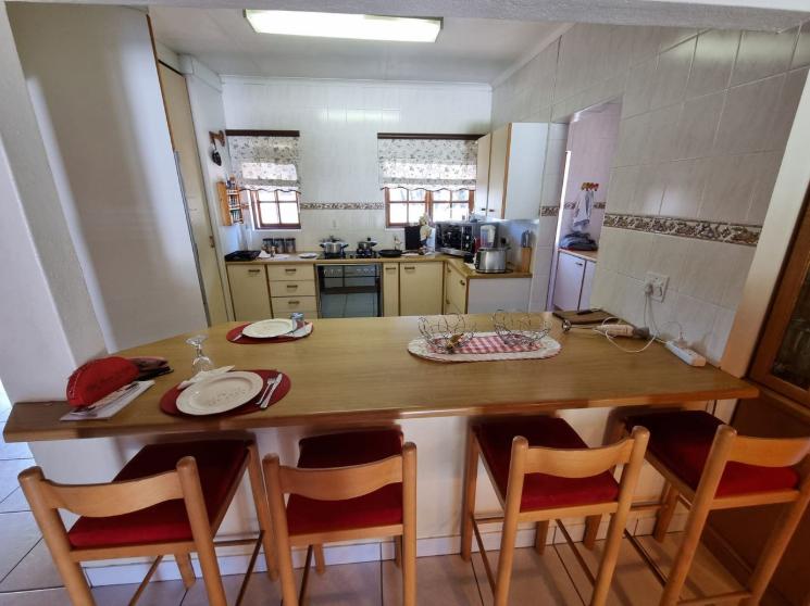 4 Bedroom Property for Sale in Oakdene Gauteng