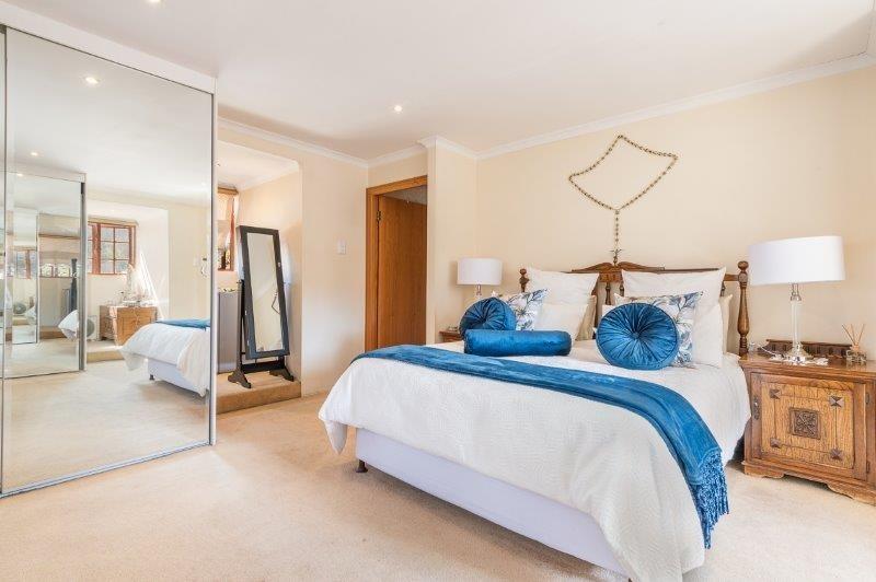 4 Bedroom Property for Sale in Oakdene Gauteng