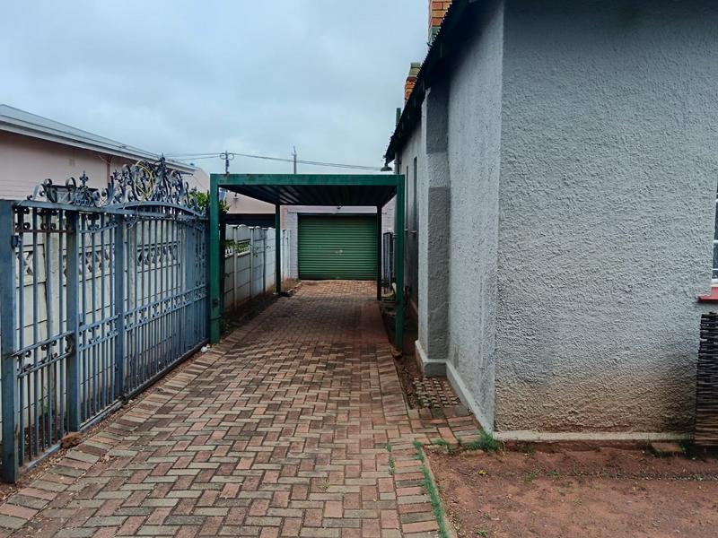 2 Bedroom Property for Sale in Florida Gauteng
