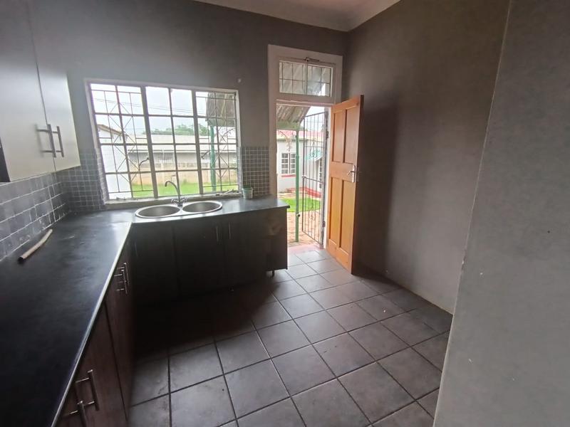 2 Bedroom Property for Sale in Florida Gauteng