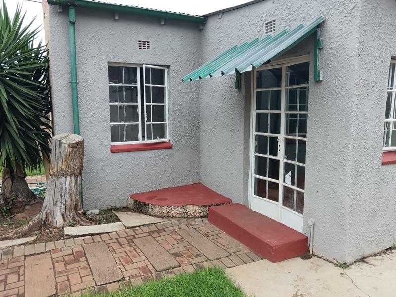 2 Bedroom Property for Sale in Florida Gauteng
