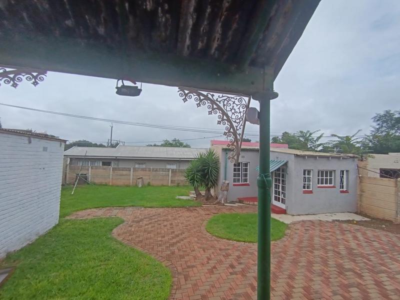 2 Bedroom Property for Sale in Florida Gauteng