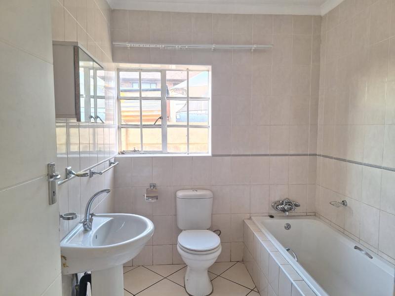 To Let 2 Bedroom Property for Rent in Brenthurst Gauteng