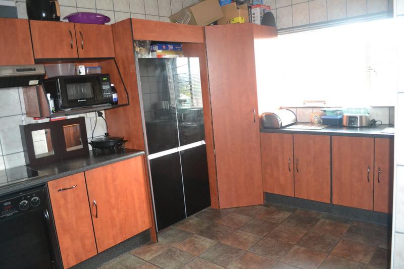 4 Bedroom Property for Sale in Breaunanda Gauteng