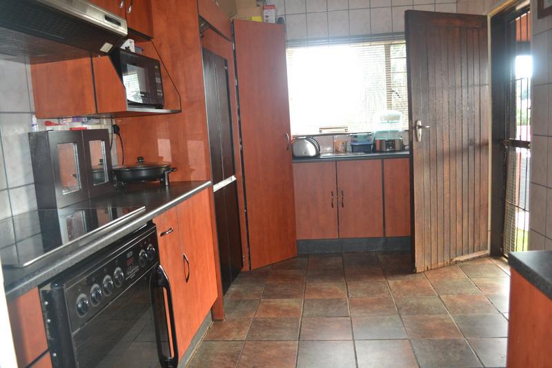 4 Bedroom Property for Sale in Breaunanda Gauteng