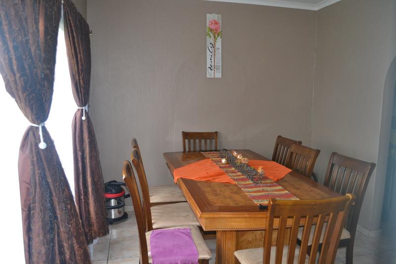4 Bedroom Property for Sale in Breaunanda Gauteng