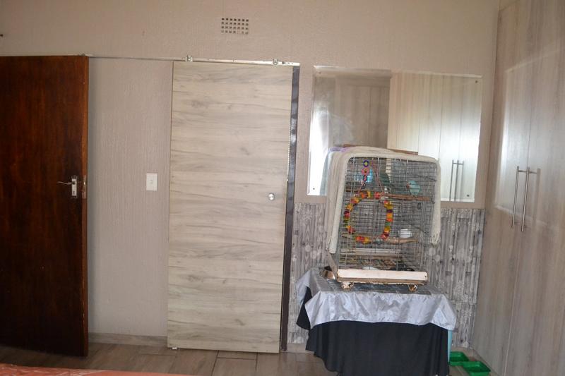 4 Bedroom Property for Sale in Breaunanda Gauteng