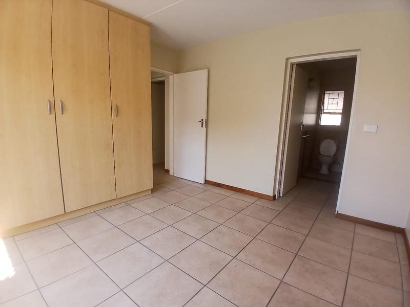 To Let 3 Bedroom Property for Rent in Vorna Valley Gauteng