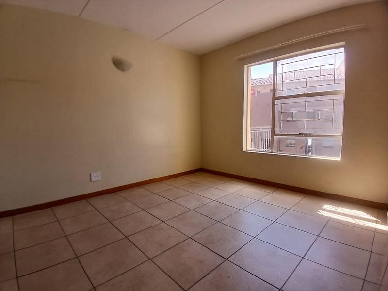 To Let 3 Bedroom Property for Rent in Vorna Valley Gauteng