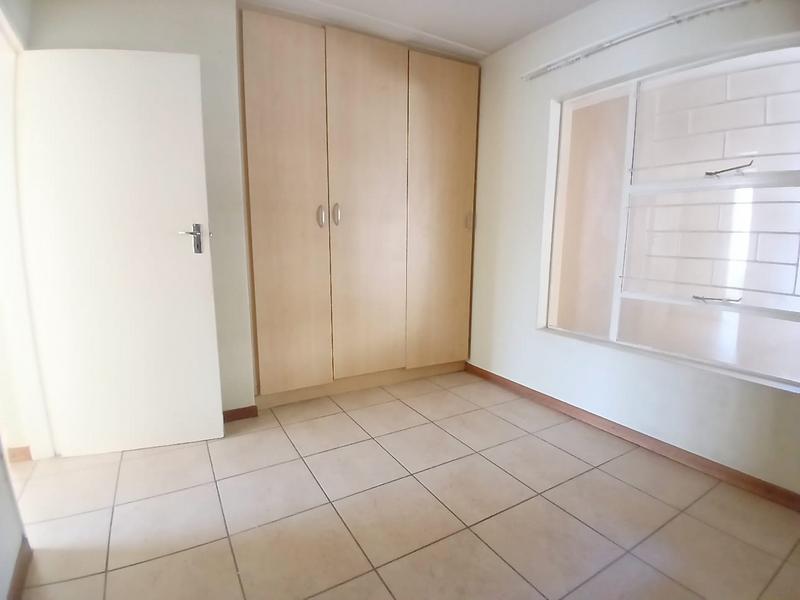 To Let 3 Bedroom Property for Rent in Vorna Valley Gauteng