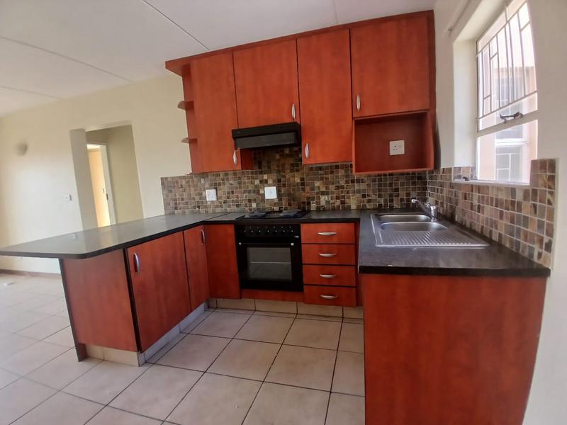 To Let 2 Bedroom Property for Rent in Vorna Valley Gauteng