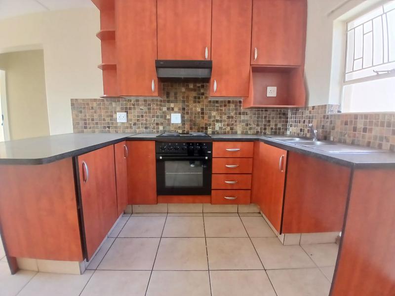 To Let 2 Bedroom Property for Rent in Vorna Valley Gauteng