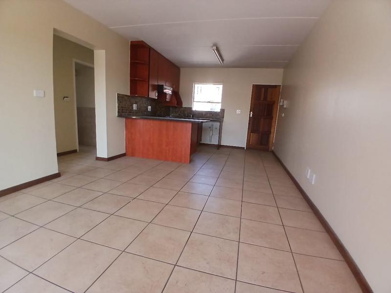 To Let 2 Bedroom Property for Rent in Vorna Valley Gauteng