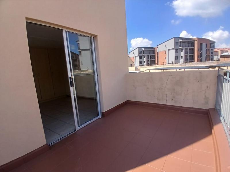 To Let 2 Bedroom Property for Rent in Vorna Valley Gauteng