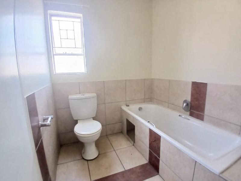 To Let 2 Bedroom Property for Rent in Vorna Valley Gauteng