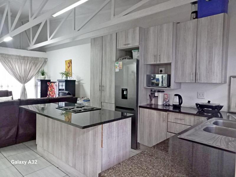 2 Bedroom Property for Sale in Birchleigh Gauteng