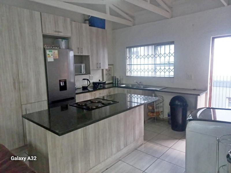 2 Bedroom Property for Sale in Birchleigh Gauteng