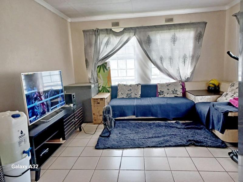 3 Bedroom Property for Sale in Clayville Gauteng