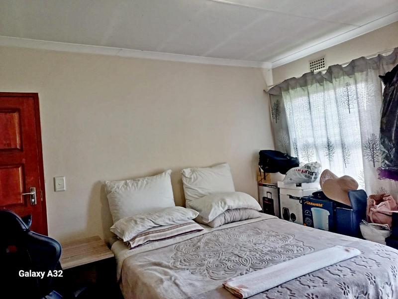 3 Bedroom Property for Sale in Clayville Gauteng