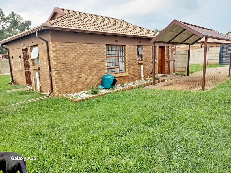 3 Bedroom Property for Sale in Clayville Gauteng