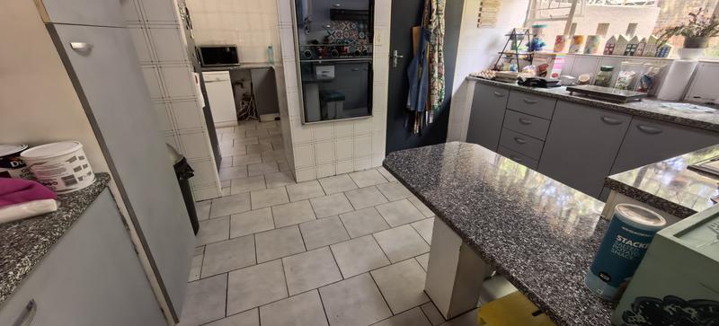 4 Bedroom Property for Sale in Helderkruin Gauteng