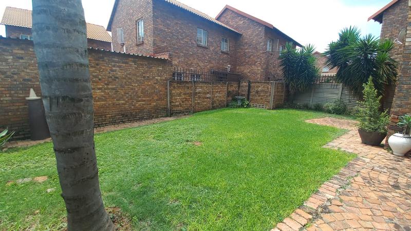 2 Bedroom Property for Sale in Claremont Gauteng