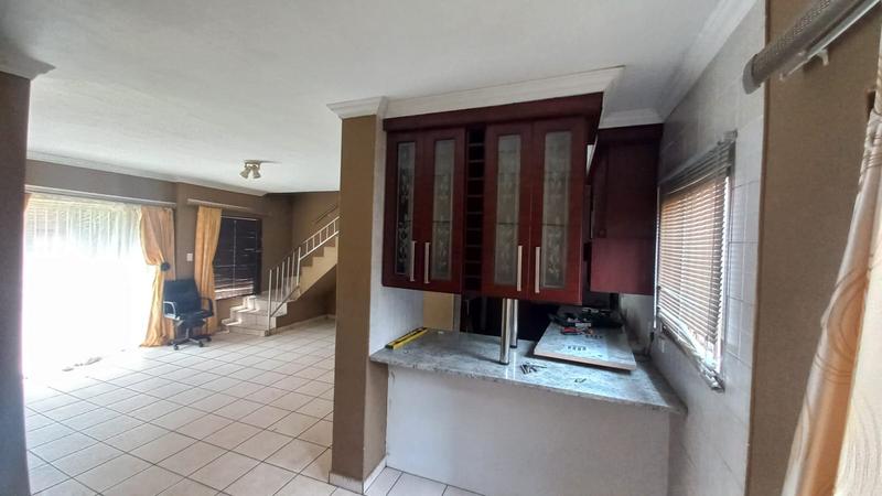 2 Bedroom Property for Sale in Claremont Gauteng