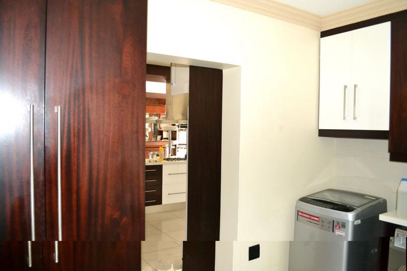 3 Bedroom Property for Sale in Parkhaven Gauteng