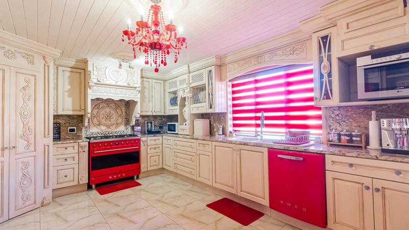 5 Bedroom Property for Sale in Mooikloof Equestrian Estate Gauteng