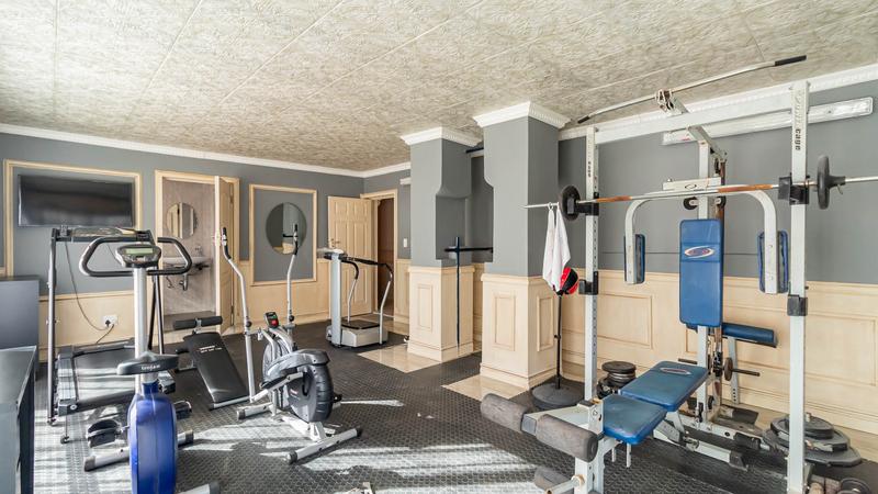 5 Bedroom Property for Sale in Mooikloof Equestrian Estate Gauteng