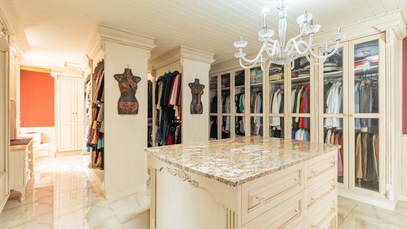 5 Bedroom Property for Sale in Mooikloof Equestrian Estate Gauteng