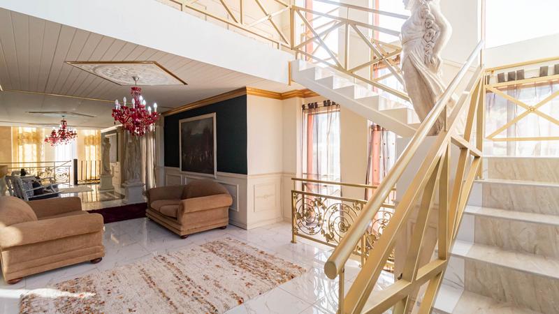5 Bedroom Property for Sale in Mooikloof Equestrian Estate Gauteng