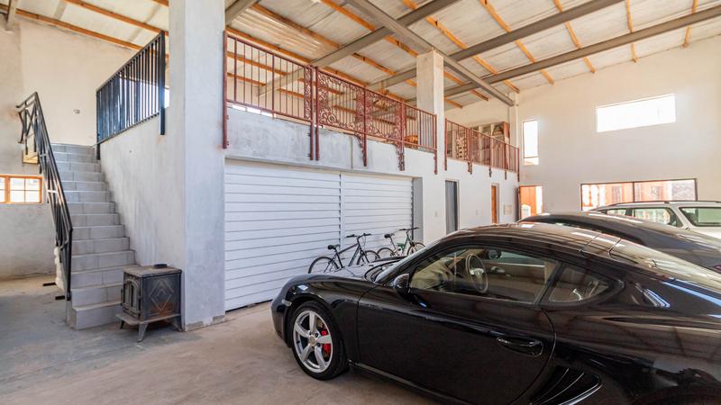 5 Bedroom Property for Sale in Mooikloof Equestrian Estate Gauteng