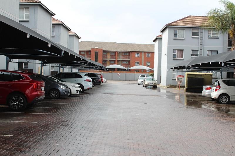 2 Bedroom Property for Sale in Bardene Gauteng