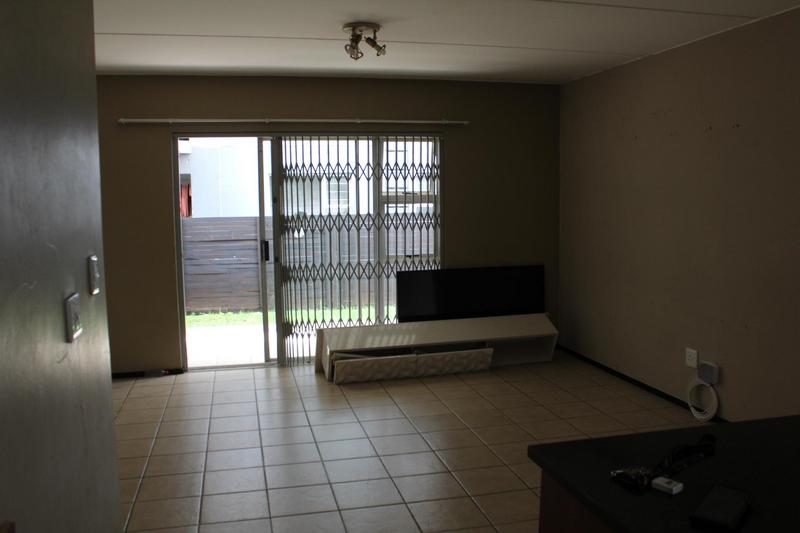 2 Bedroom Property for Sale in Bardene Gauteng