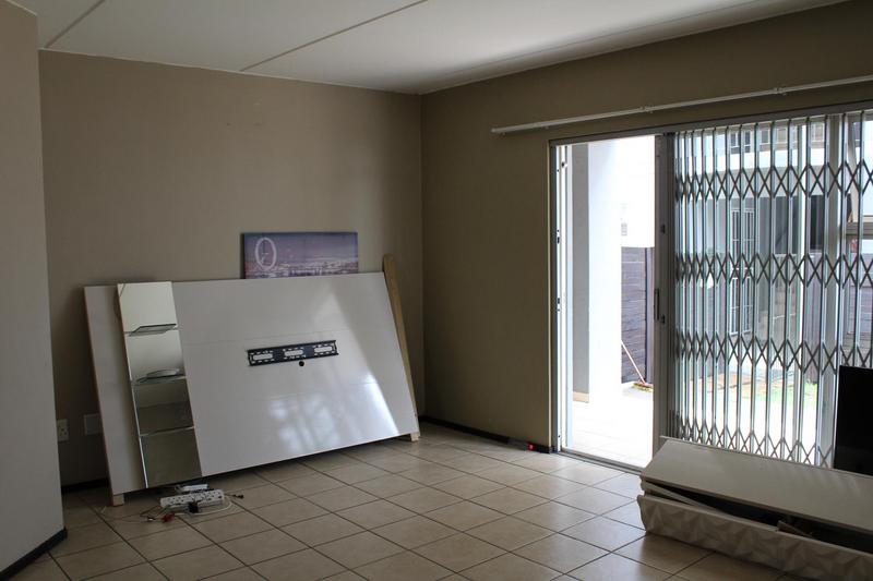 2 Bedroom Property for Sale in Bardene Gauteng
