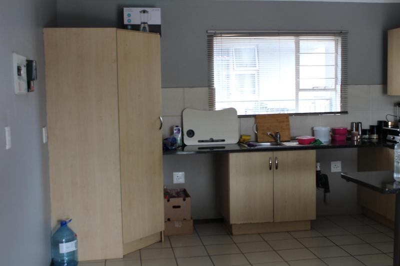 2 Bedroom Property for Sale in Bardene Gauteng