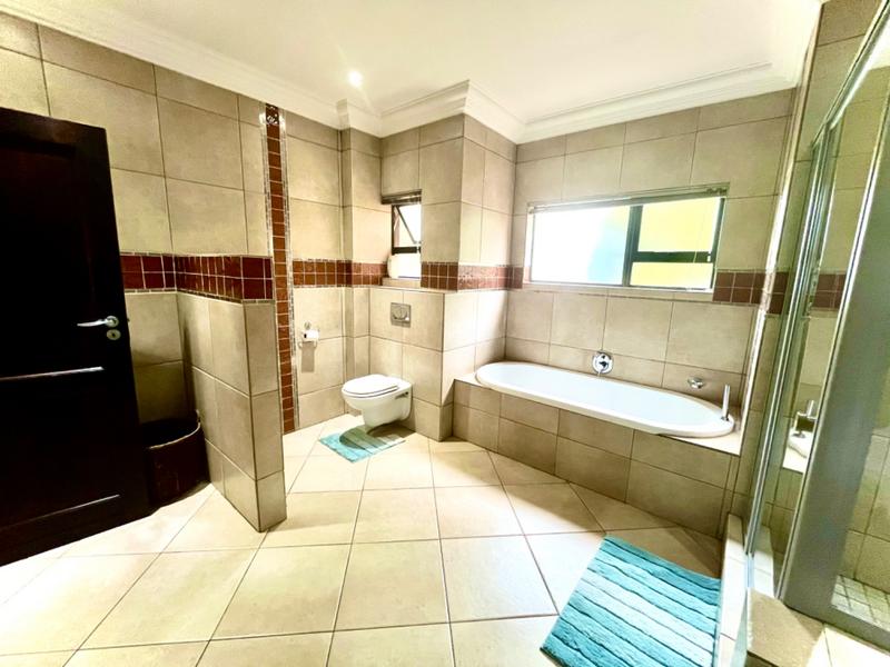 6 Bedroom Property for Sale in Midstream Estate Gauteng