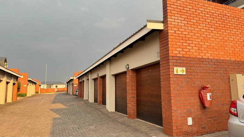 2 Bedroom Property for Sale in Golden Fields Estate Gauteng