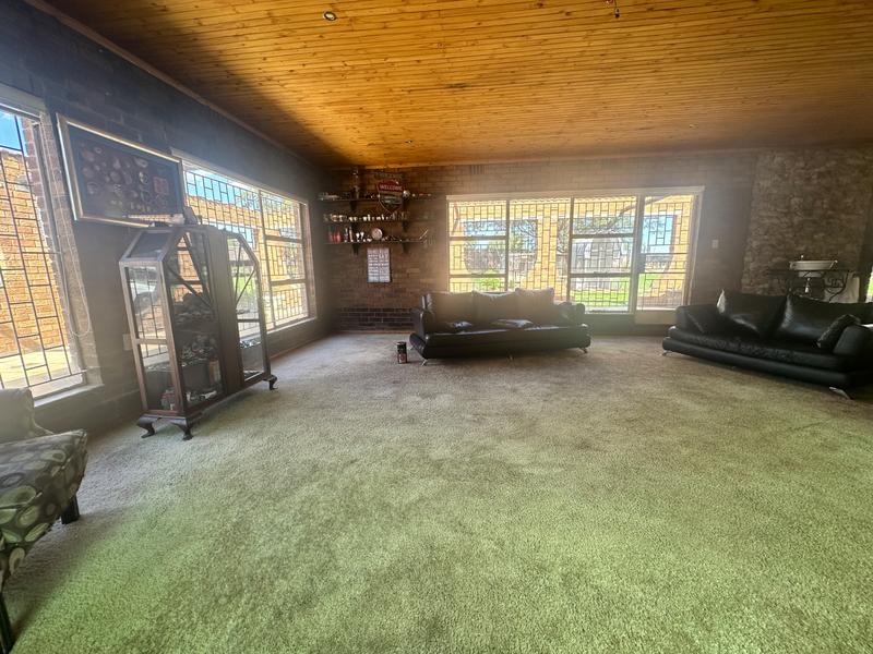 5 Bedroom Property for Sale in Nigel Gauteng