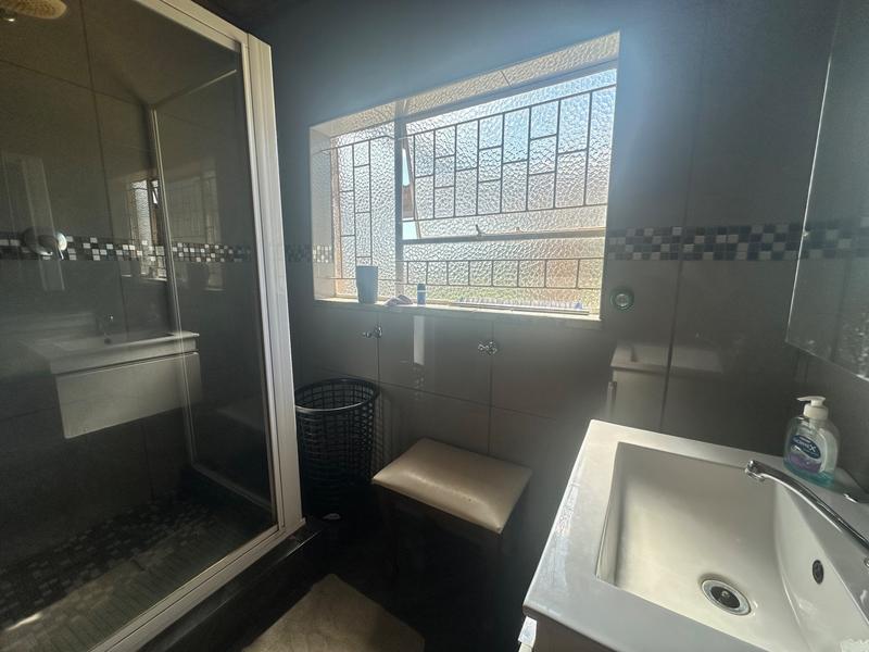 5 Bedroom Property for Sale in Nigel Gauteng