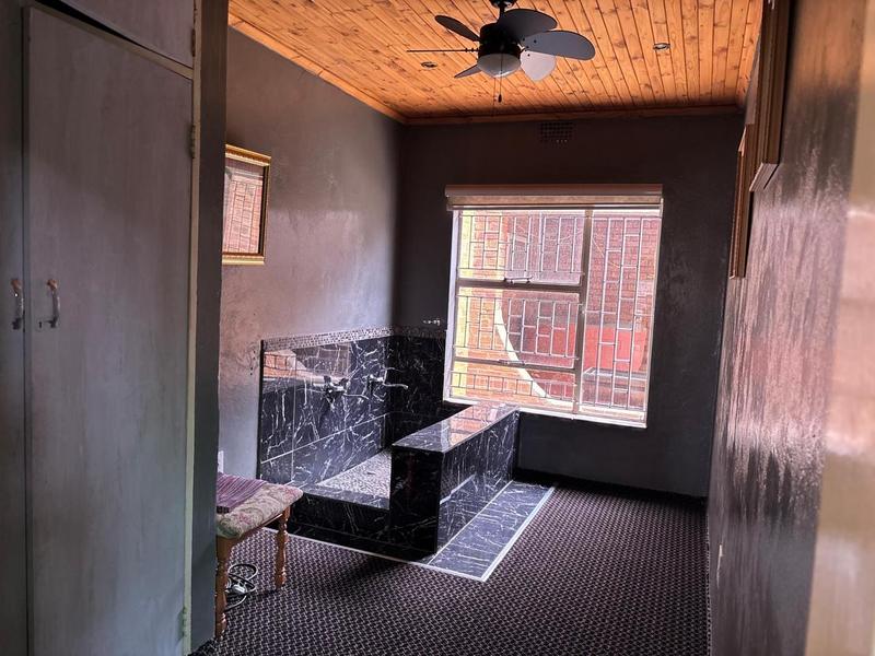 5 Bedroom Property for Sale in Nigel Gauteng