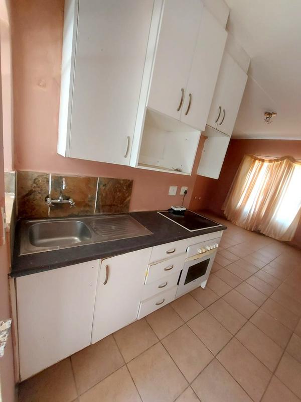 2 Bedroom Property for Sale in Fleurhof Gauteng